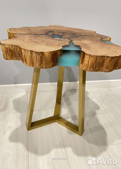 Стол из Эпоксидной смолы и массива дерева от изгот