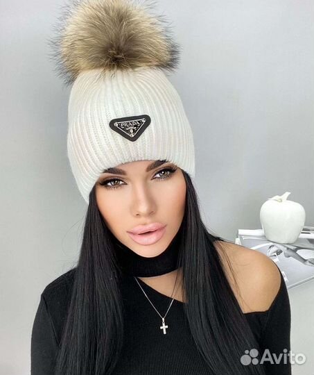 Шапка женская зимняя на флисе Prada