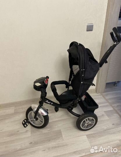 Трехколесный велосипед с родительской ручкой