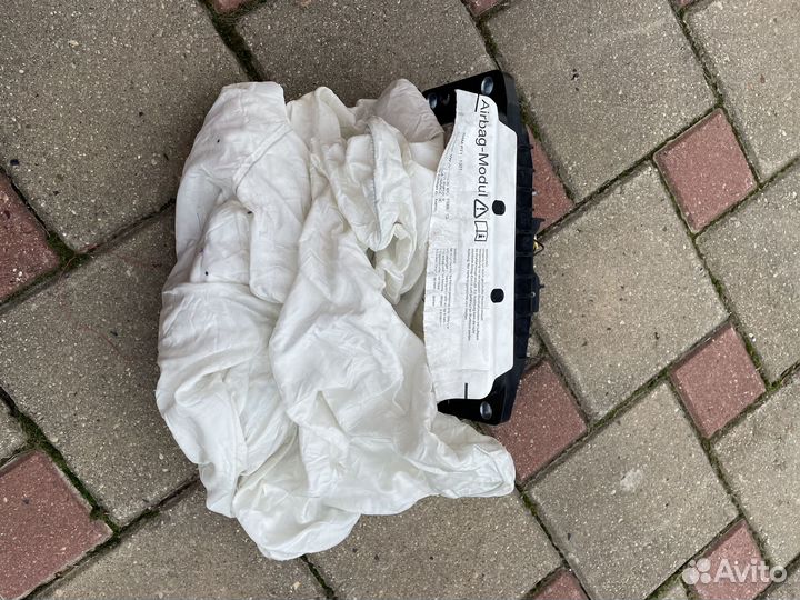 Подушка безопасности пассажира (airbag) vw jetta