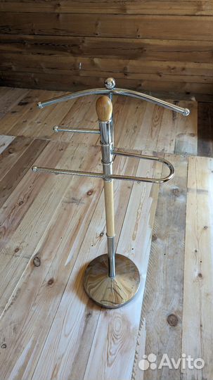 Вешалка напольная костюмная