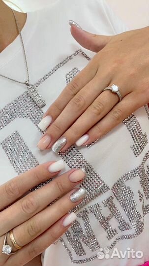 Наращивание ногтей