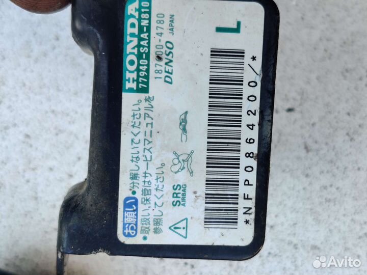 Датчики airbag левый, правый Хонда фит GD3. L15A