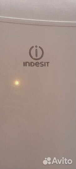 Холодильник бу indesit