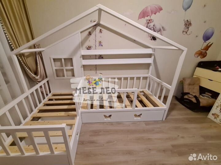 Кровать домик