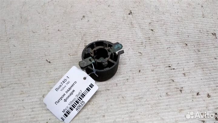 Патрон заднего фонаря Volvo 740