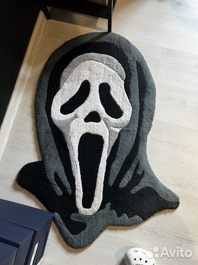 Коврик ручной работы