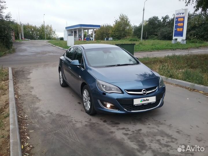 Opel Astra, 2013