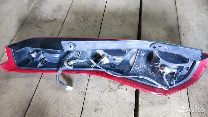 Фонарь задний левый Nissan X-Trail T31 2007-2010