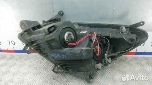 Фара правая toyota corolla verso 2 (6BR12MU01)