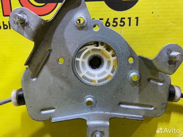 Стеклоподъемник передний правый Hyundai Solaris