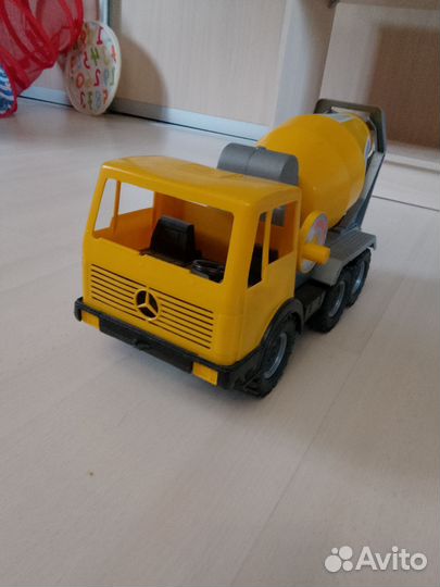 Детские игрушки