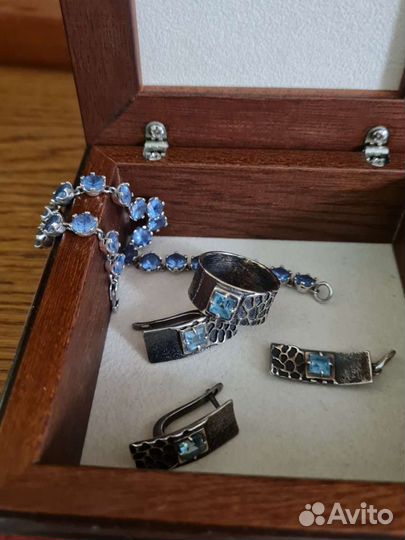 Комплект Прибалтика, топазы