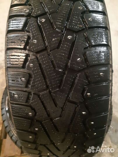 Pirelli Ice Zero 205/60 R16