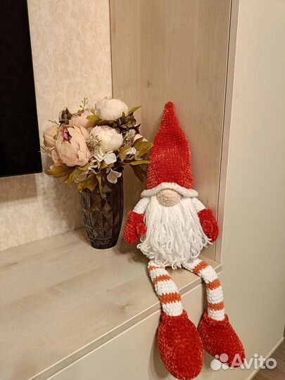 Гномик из плюшевой пряжи