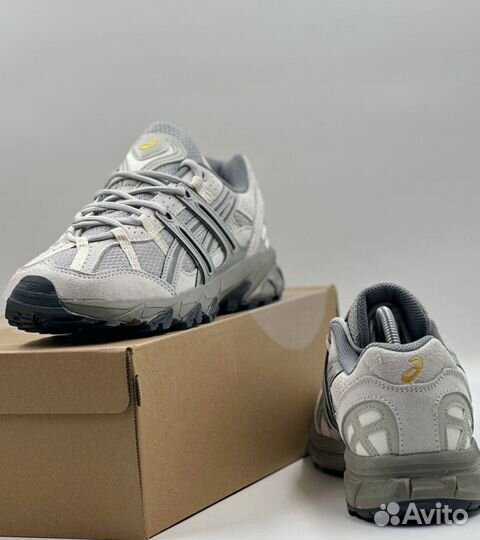 Кроссовки Asics Sonoma