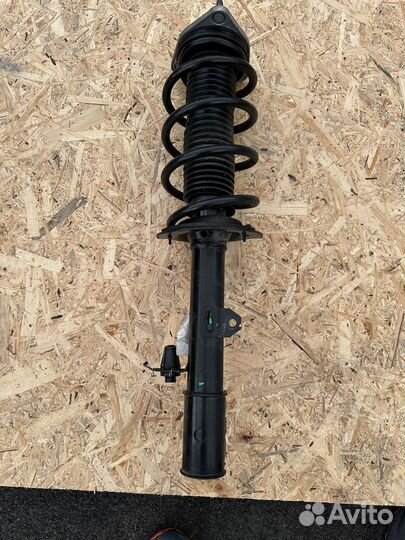 Амортизатор передний правый Omoda C5