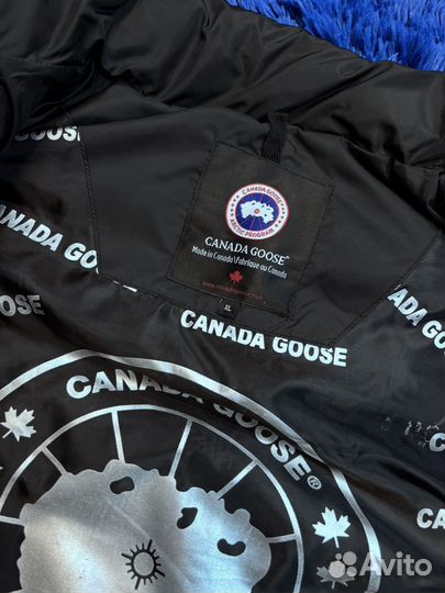 Жилетка Canada Goose