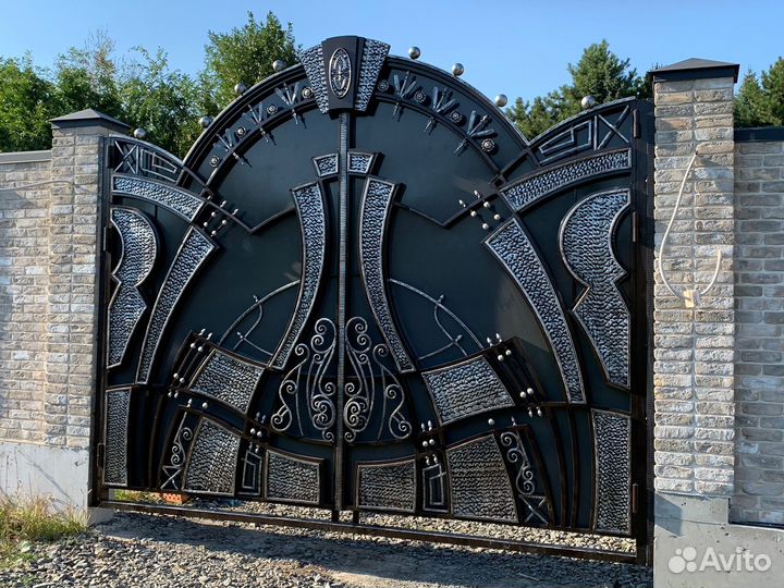 Красивые кованые ворота