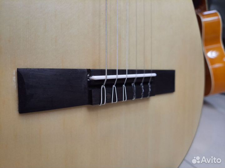 Классическая гитара Cort AC100