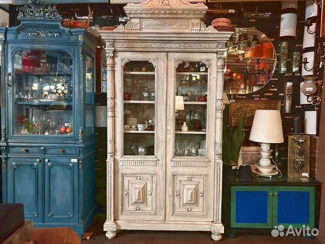 Буфет под старину белый