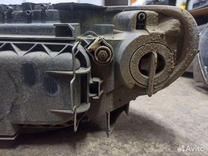 Фара правая Fiat Albea 350A1000