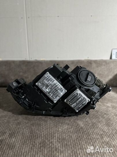 Правая фара на GLS (166)