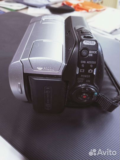 Видеокамера Sony handycam DCR-SR45