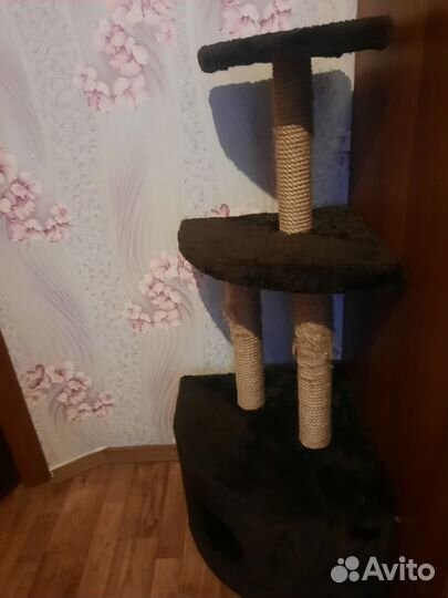 Дом для кошки с когтеточкой