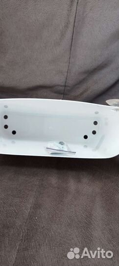 Полка навесная белая