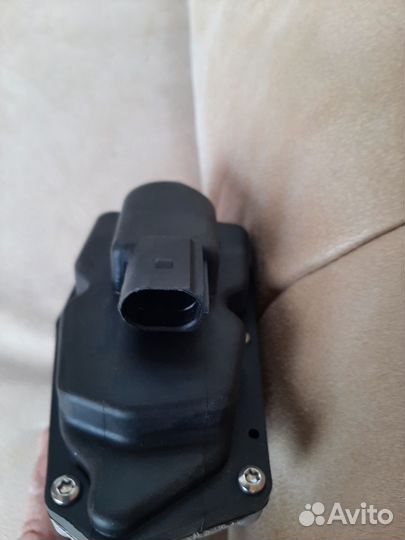 Клапан системы циркуляции ог (егр) 03G131501P