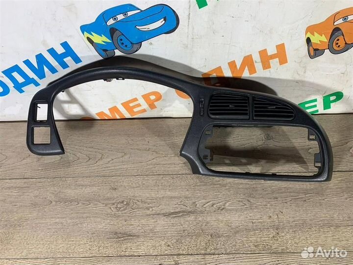 Дефлектор воздушный центральный,решетка вентиляци