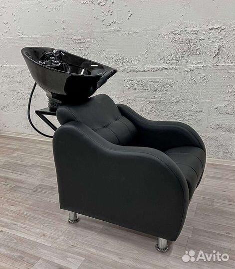 Парикмахерское кресло