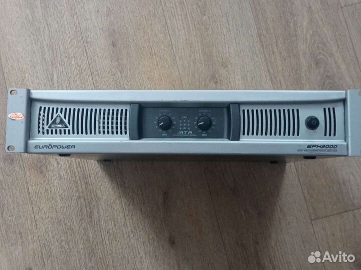 Усилитель мощности Behringer epx 2000
