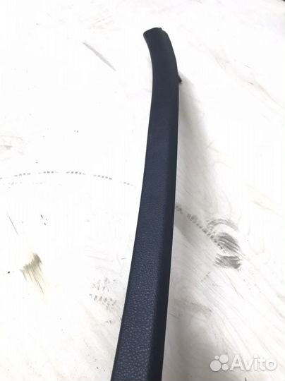 Обшивка задней арки Passat B7