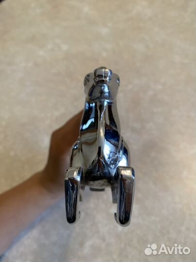 Эмблема (м21) на Волгу 68 год