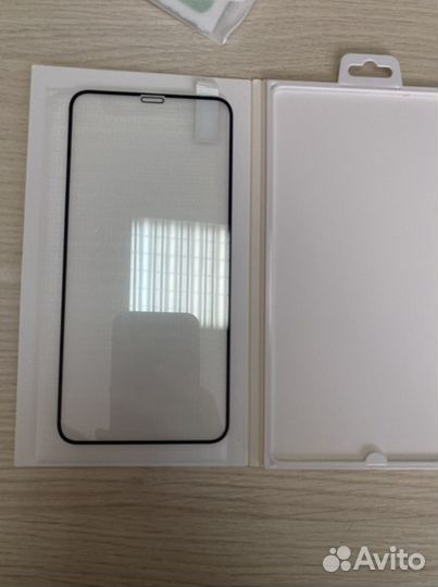 Защитное стекло iPhone 11 pro max