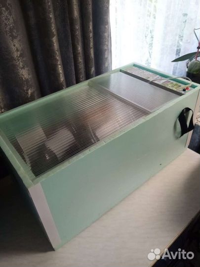 Инкубатор для яиц автоматический