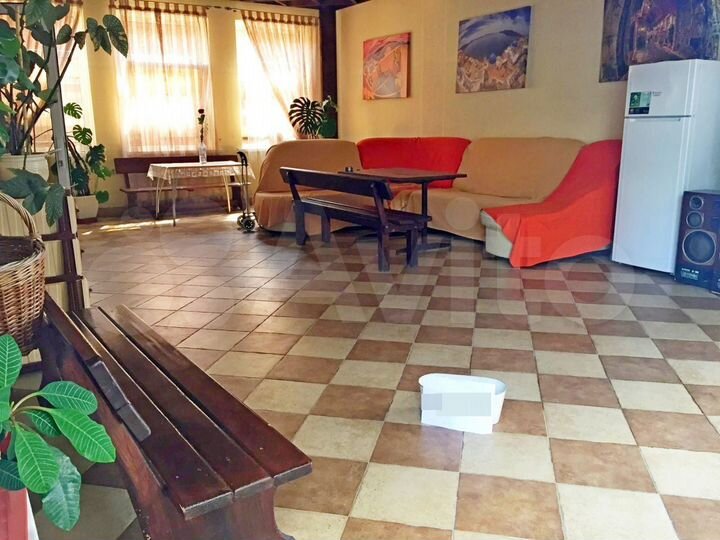 Комната 23 м² в 9-к., 2/3 эт.