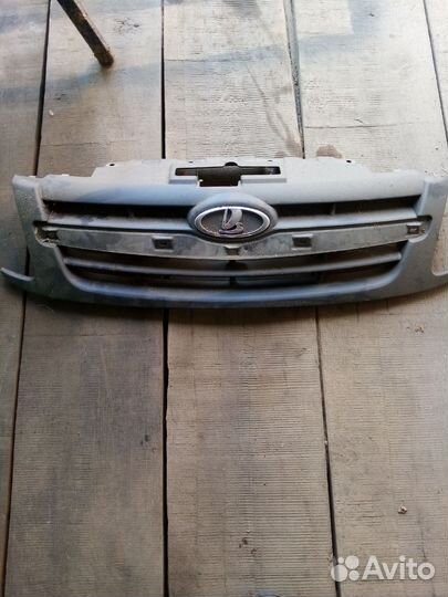 Решетка радиатора гранта