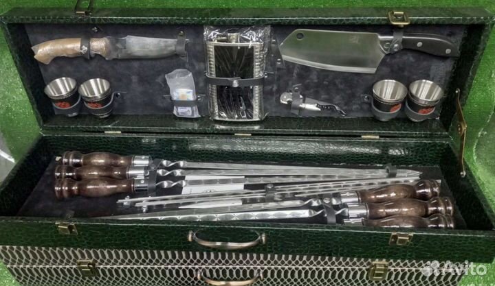 Шампурa в подарочном кейсе