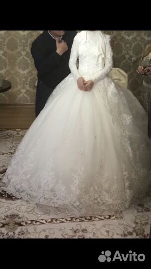 Платье свадебное