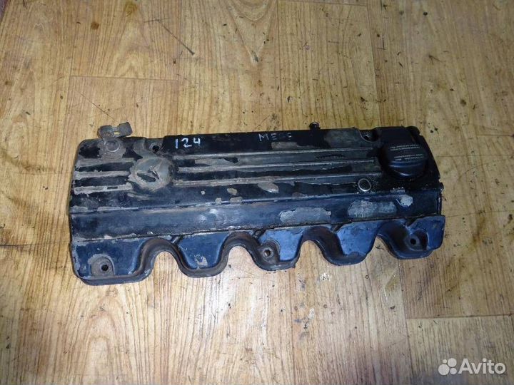 Крышка головки блока (клапанная) Mercedes Benz W1