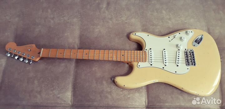 Fender USA Custom Stratocaster видео