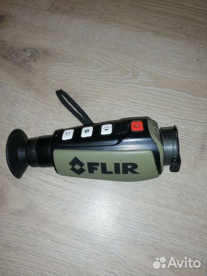Тепловизор Flir