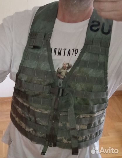 Жилет molle USA, фляжка, подсумки, кобурa