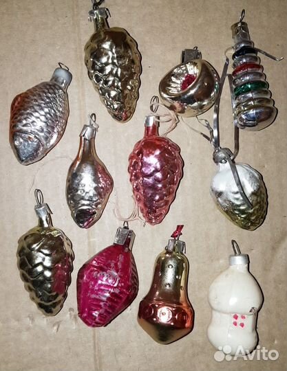 Маленькие елочные игрушки