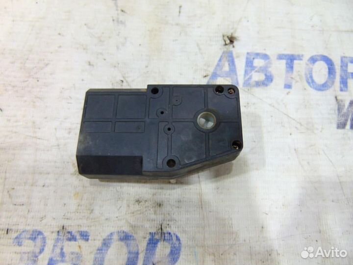 Моторчик привода заслонок. для Hyundai Avante 199