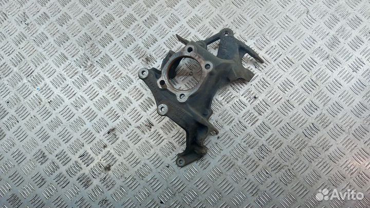 Кулак поворотный задний правый Ford Kuga 2012