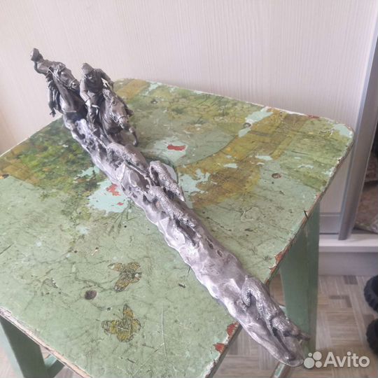 Бронзовая статуэтка